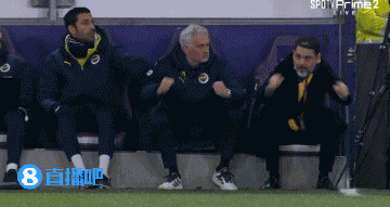 ?辣眼睛！恩内斯里进球后偷偷亲了给自己助攻的哲科