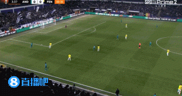 ?辣眼睛！恩内斯里进球后偷偷亲了给自己助攻的哲科