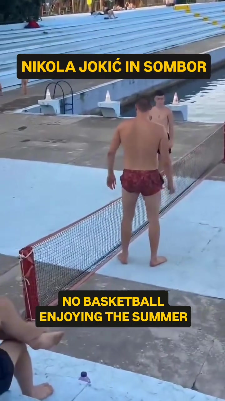 什么运动？掘金官方晒约基奇休赛期动态：没有篮球的快乐！