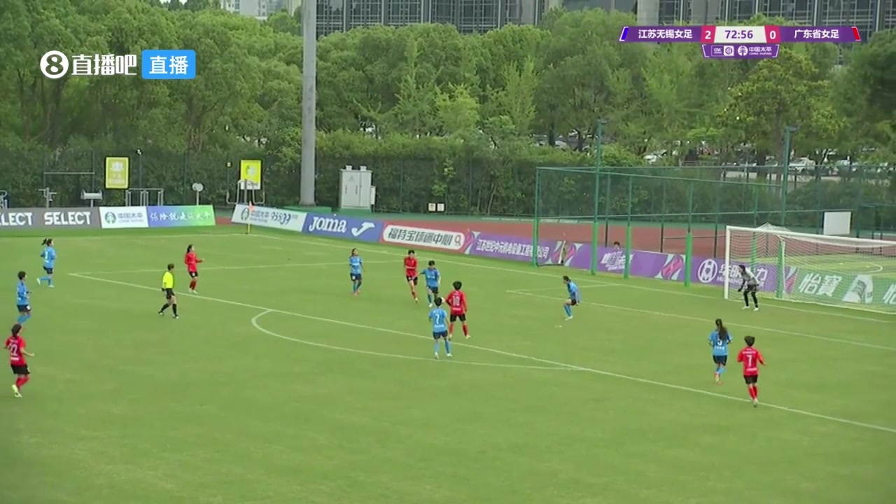 ?逆天误判！广东女足射门进入球门后击柱弹出，裁判未算进球